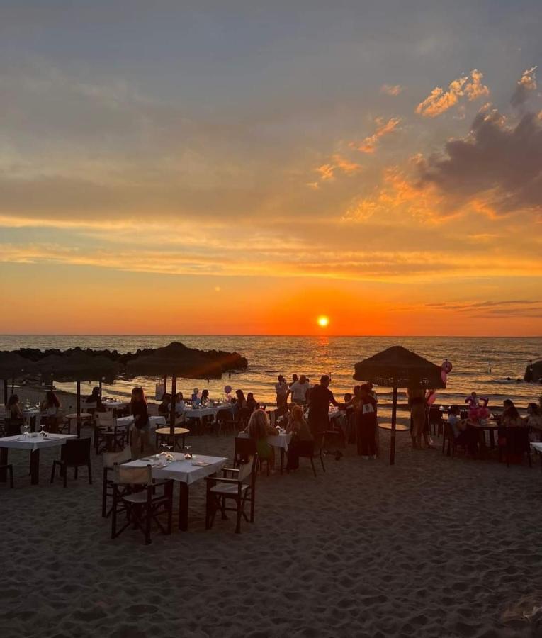 Sunset Beach Fiumicino Extérieur photo